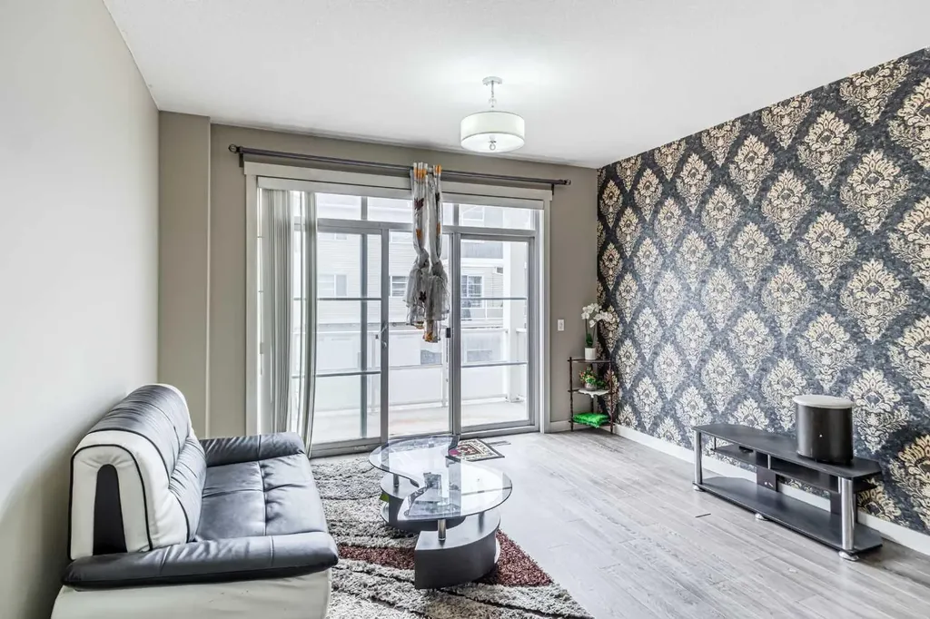 634 Redstone View NE Calgary AB T3N 0M9