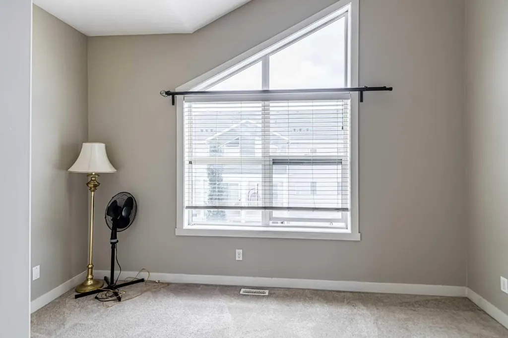 634 Redstone View NE Calgary AB T3N 0M9