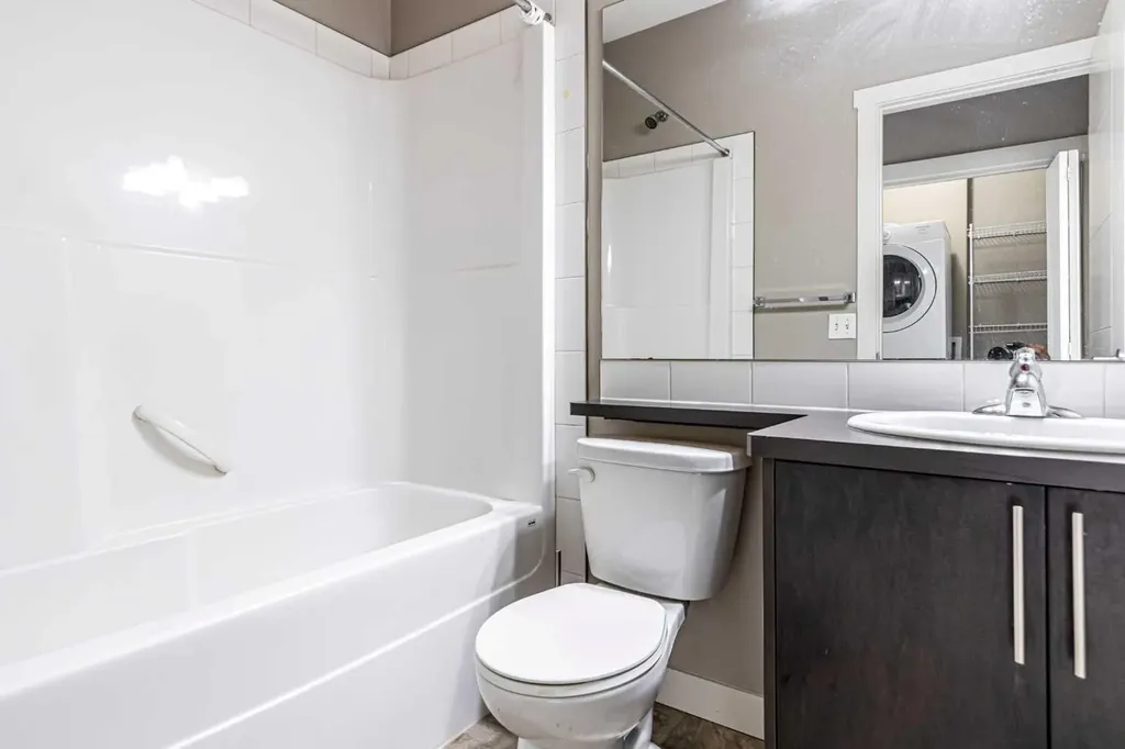 634 Redstone View NE Calgary AB T3N 0M9