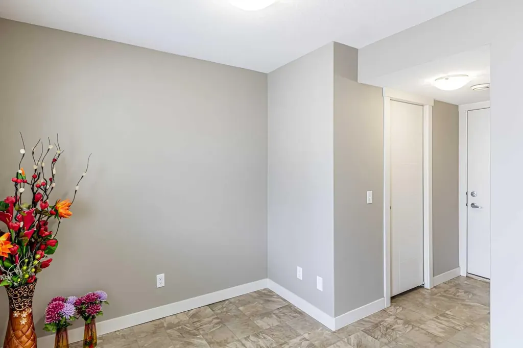 634 Redstone View NE Calgary AB T3N 0M9