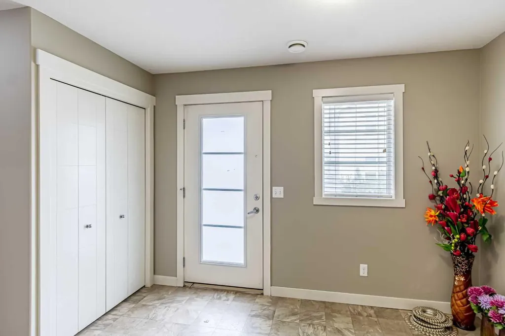 634 Redstone View NE Calgary AB T3N 0M9
