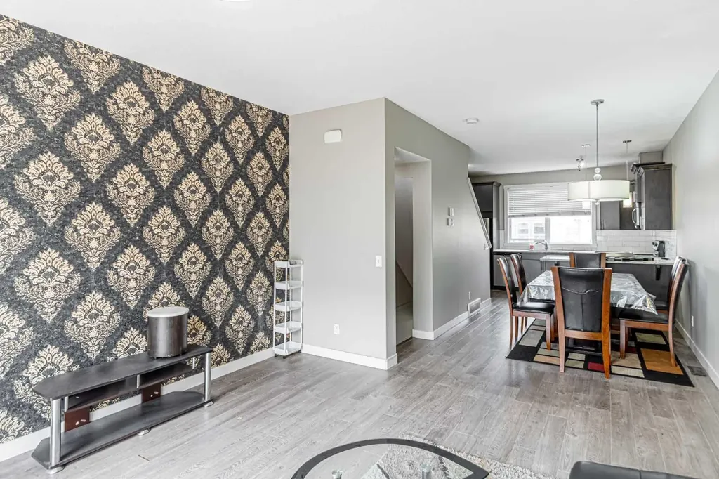 634 Redstone View NE Calgary AB T3N 0M9