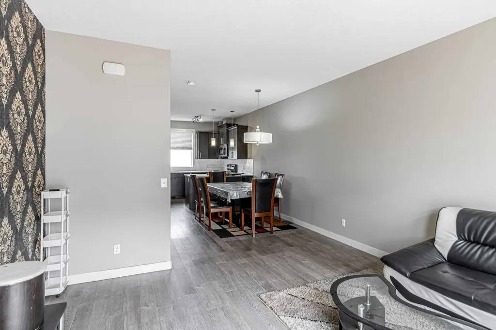 634 Redstone View NE Calgary AB T3N 0M9