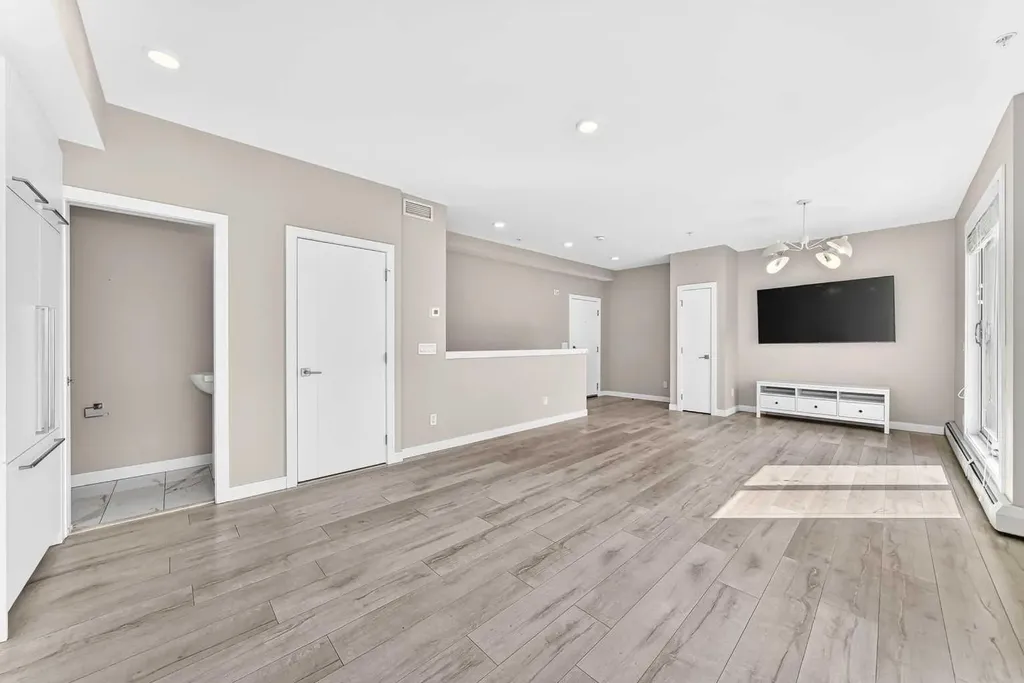 3130 Thirsk Street NW Calgary AB T3B6H4