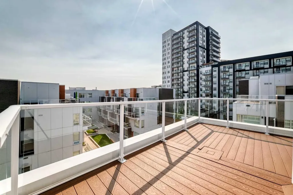 3130 Thirsk Street NW Calgary AB T3B6H4