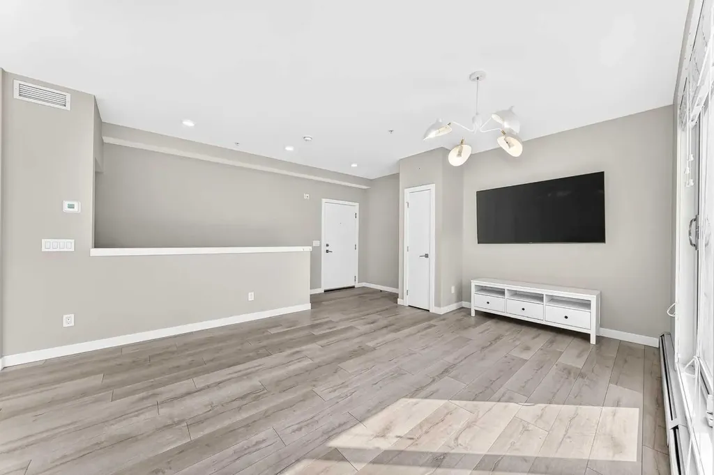 3130 Thirsk Street NW Calgary AB T3B6H4