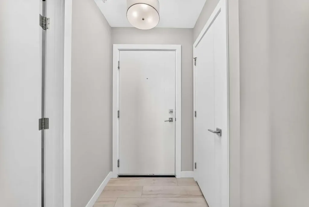 3130 Thirsk Street NW Calgary AB T3B6H4