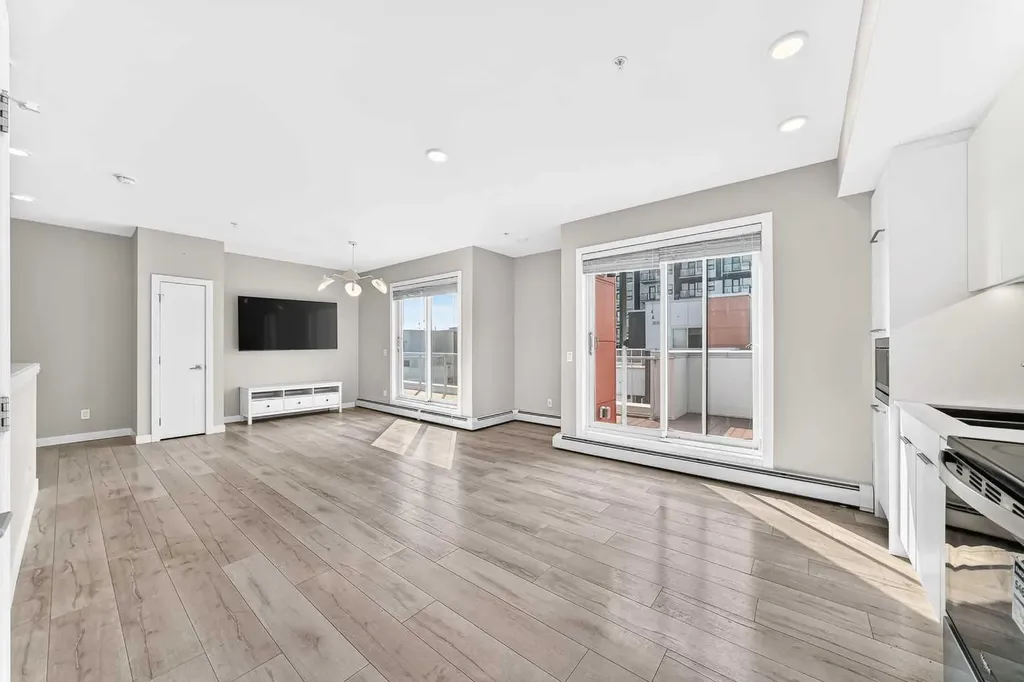 3130 Thirsk Street NW Calgary AB T3B6H4