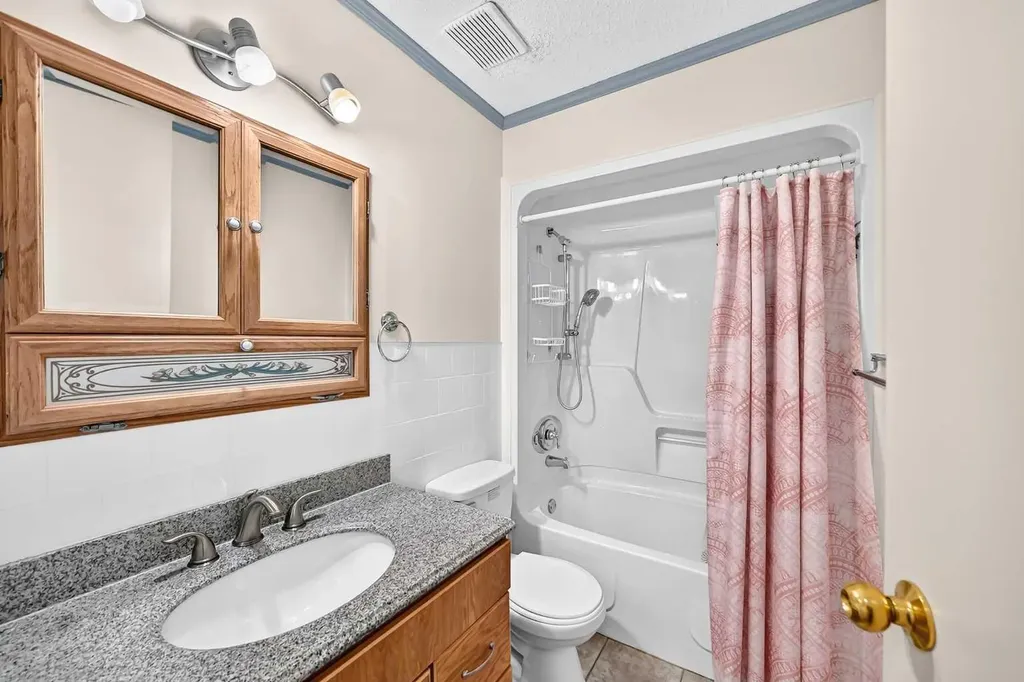 351 Cedarpark Drive SW Calgary AB T2W 2J5