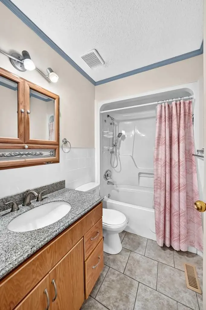 351 Cedarpark Drive SW Calgary AB T2W 2J5