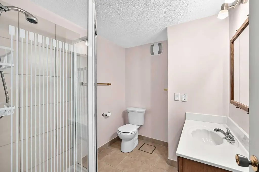 351 Cedarpark Drive SW Calgary AB T2W 2J5