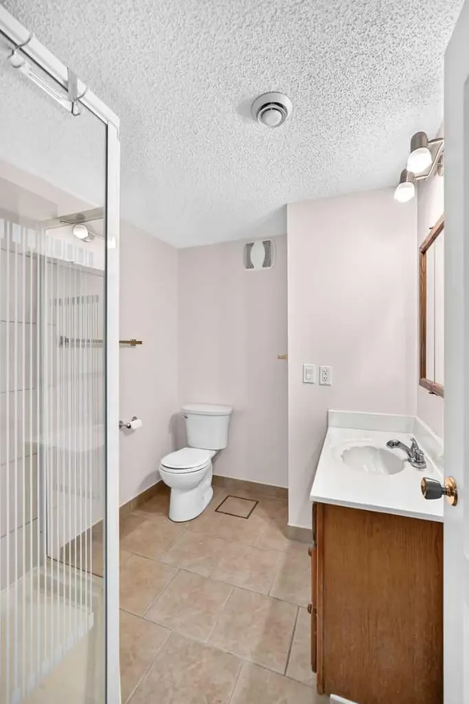 351 Cedarpark Drive SW Calgary AB T2W 2J5