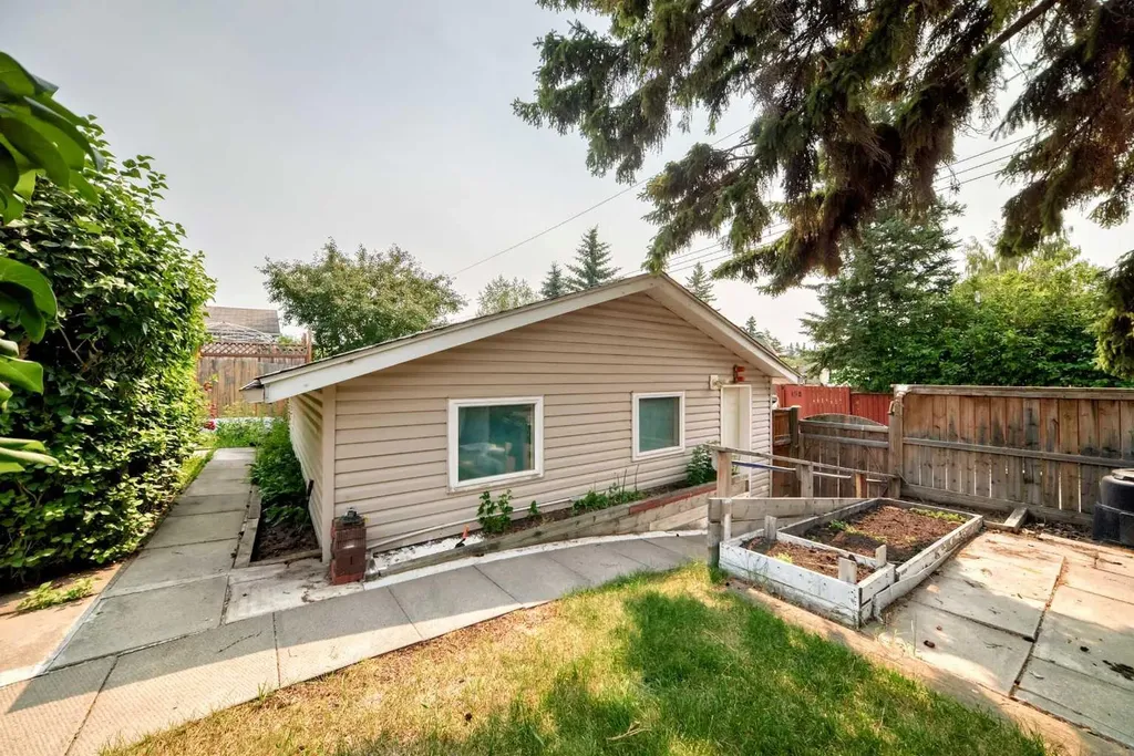 351 Cedarpark Drive SW Calgary AB T2W 2J5