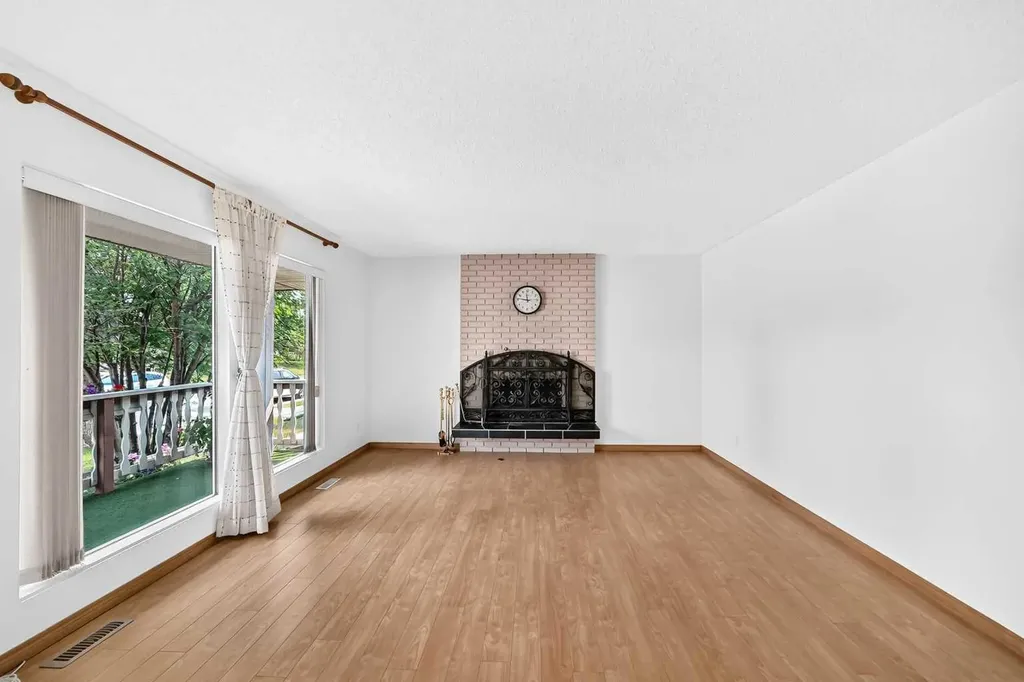 351 Cedarpark Drive SW Calgary AB T2W 2J5
