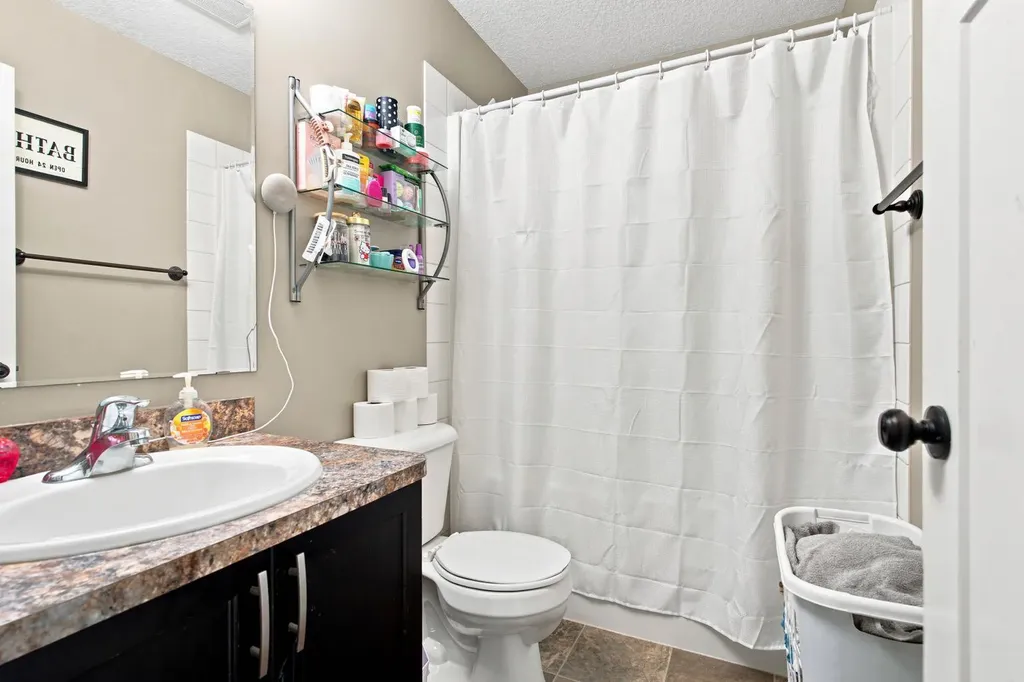 11551 75 Avenue Grande Prairie AB t8w0j3