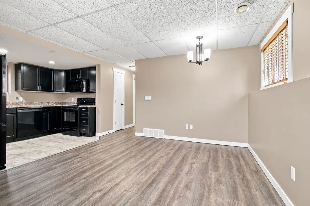 11551 75 Avenue Grande Prairie AB t8w0j3