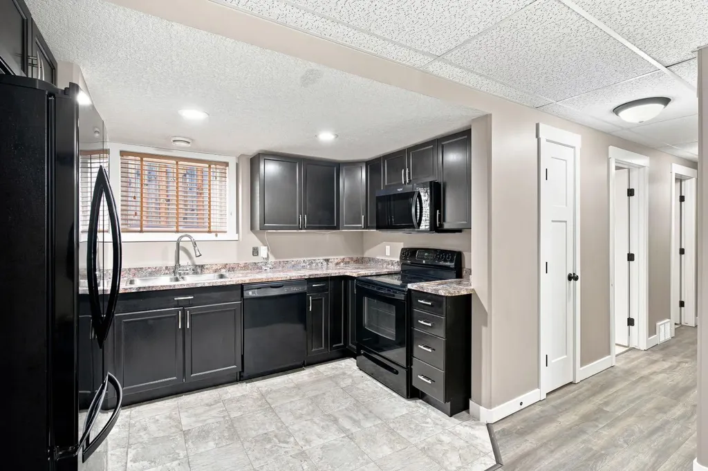 11551 75 Avenue Grande Prairie AB t8w0j3