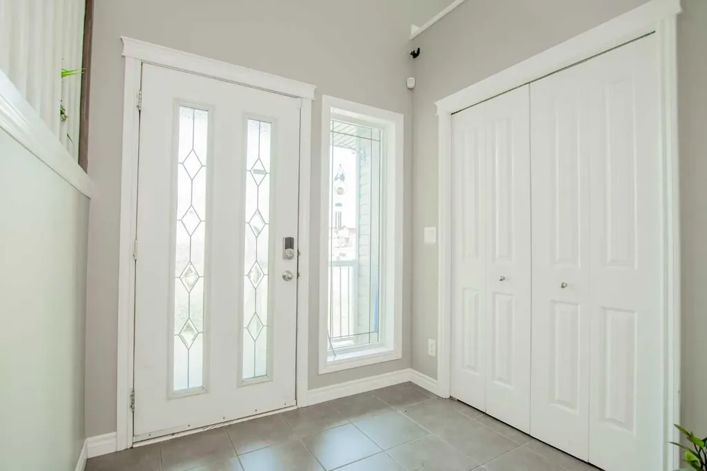 83 Pinnacle Lake Drive Grande Prairie AB T8W 0A9