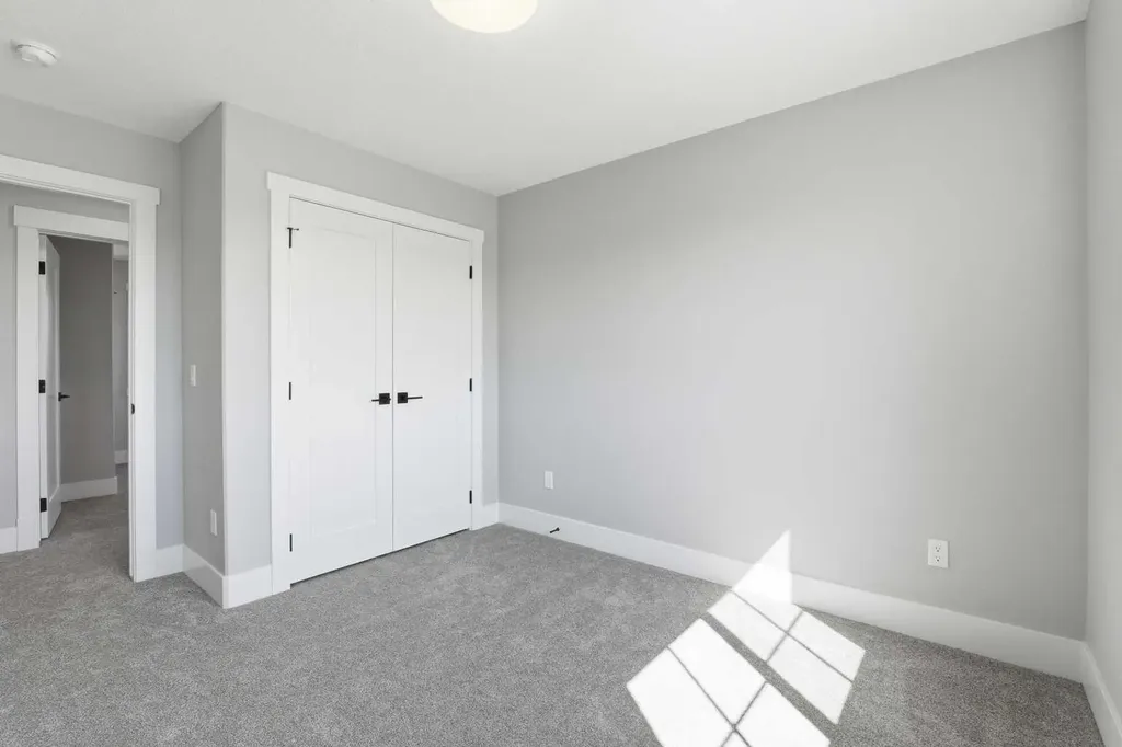 1209 Coopers Drive SW Airdrie AB T4B 3T6
