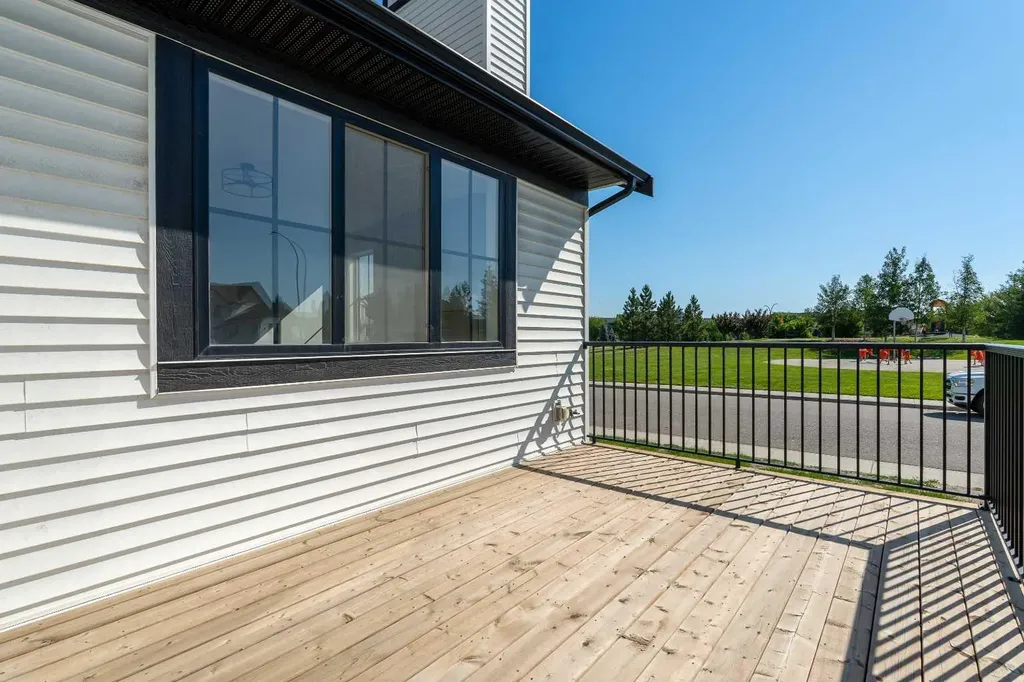 1209 Coopers Drive SW Airdrie AB T4B 3T6