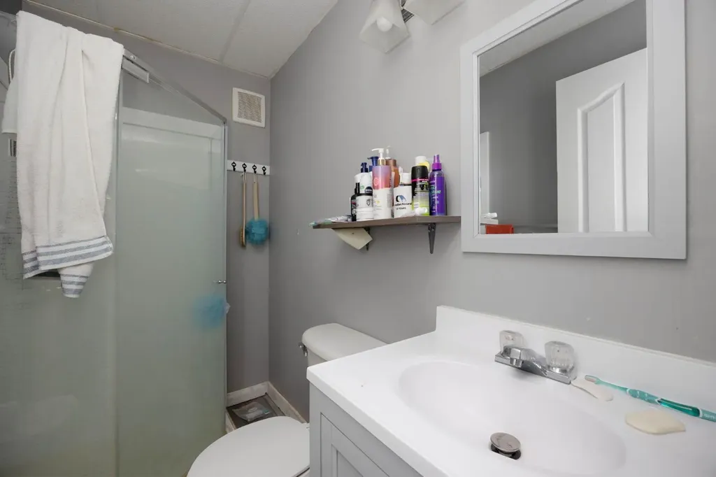 100 Paish Place Fort Mcmurray AB T9K2W4