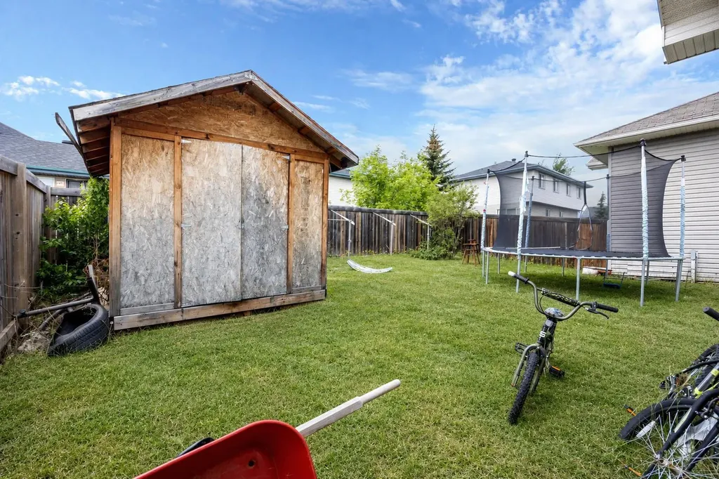 100 Paish Place Fort Mcmurray AB T9K2W4