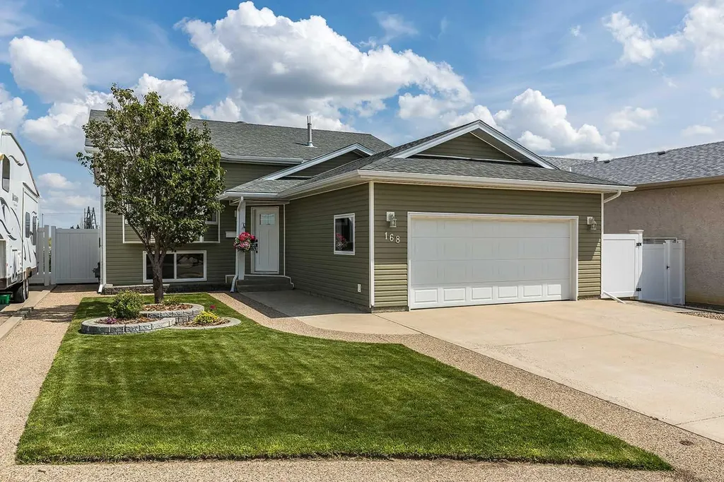 168 Hunt Crescent NE Medicine Hat AB T1C1Y5