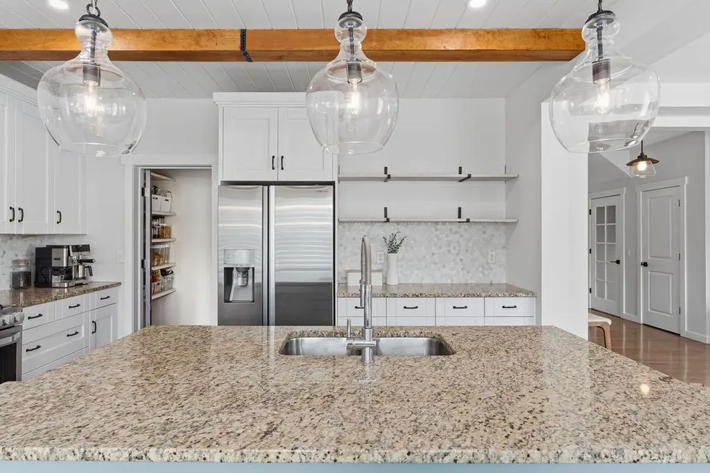 708 Coopers Square SW Airdrie AB T4B 0M1