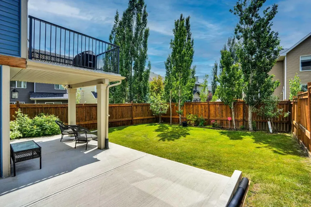 49 Sherwood Gate NW Calgary AB T3R0N9