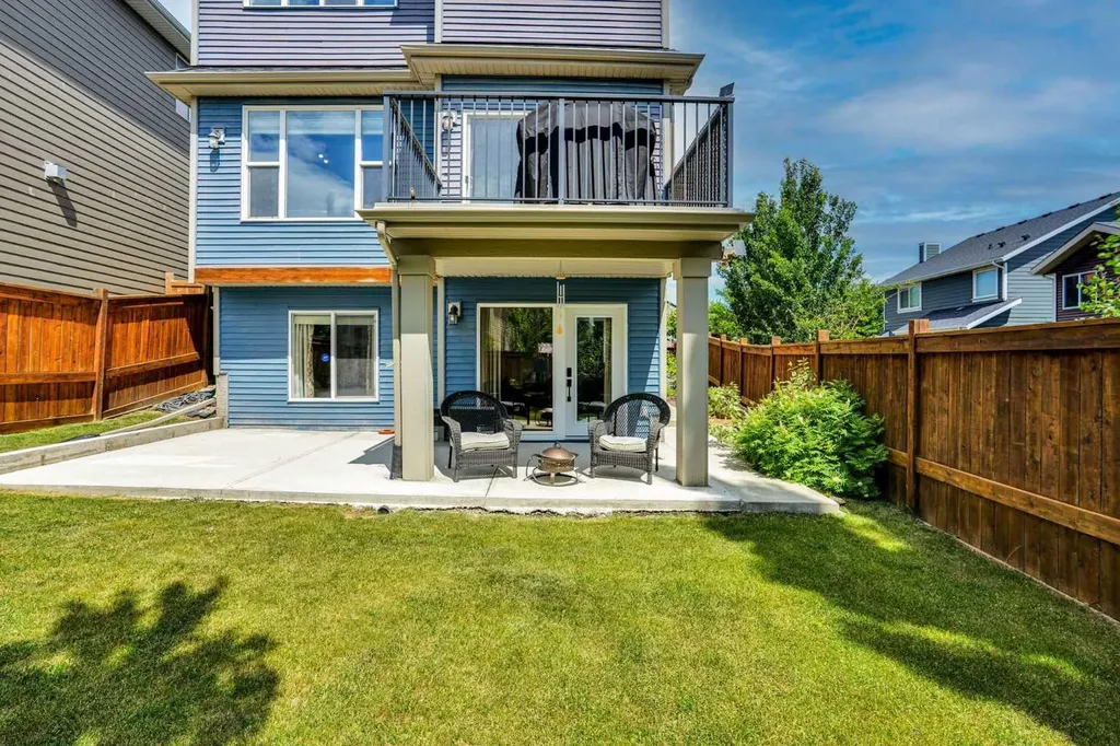 49 Sherwood Gate NW Calgary AB T3R0N9