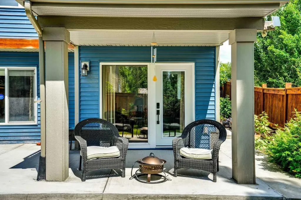 49 Sherwood Gate NW Calgary AB T3R0N9