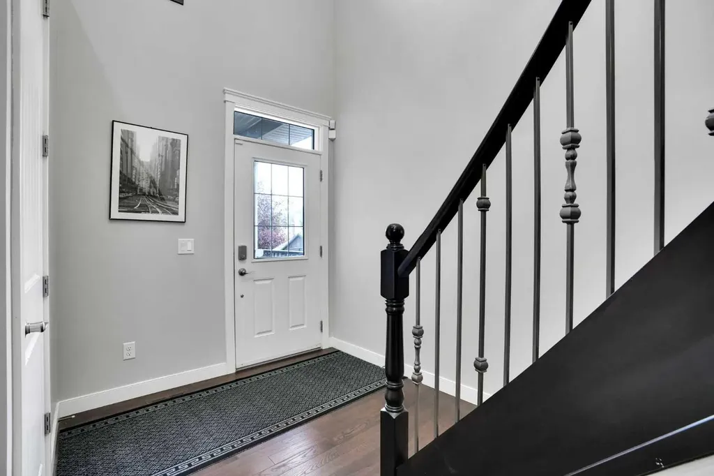 49 Sherwood Gate NW Calgary AB T3R0N9