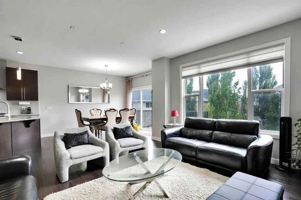 49 Sherwood Gate NW Calgary AB T3R0N9