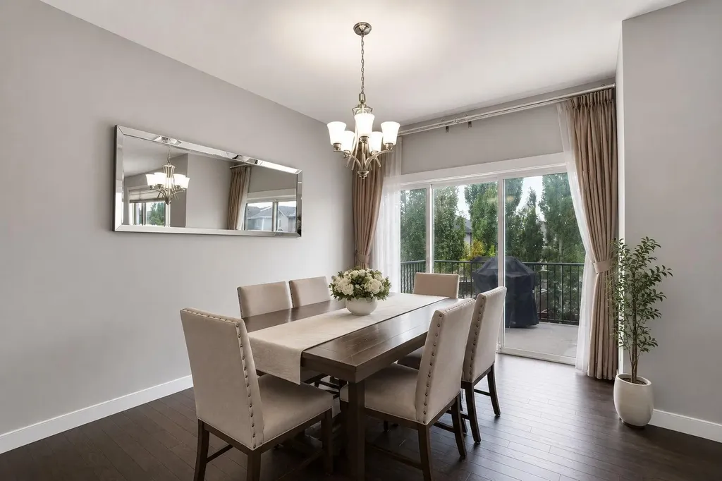 49 Sherwood Gate NW Calgary AB T3R0N9