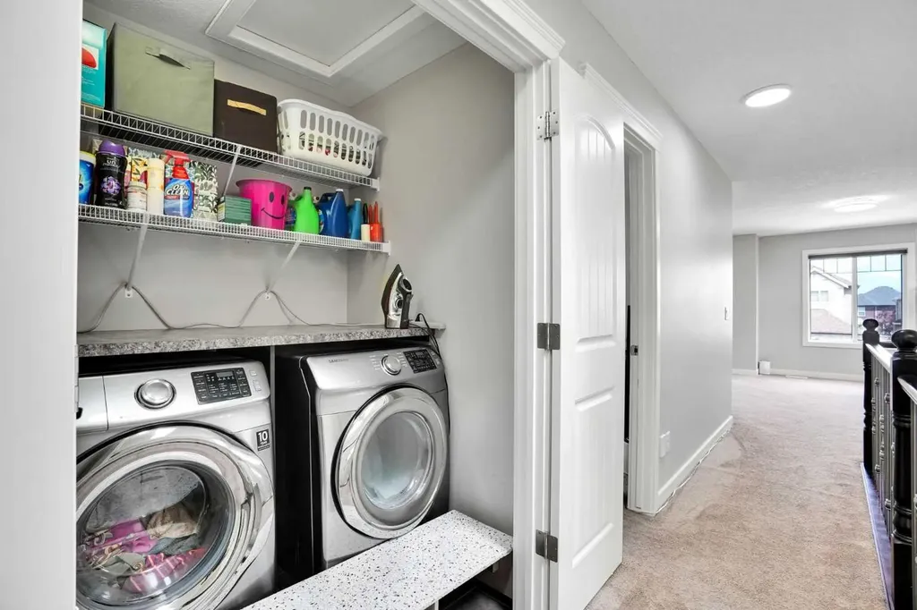 49 Sherwood Gate NW Calgary AB T3R0N9