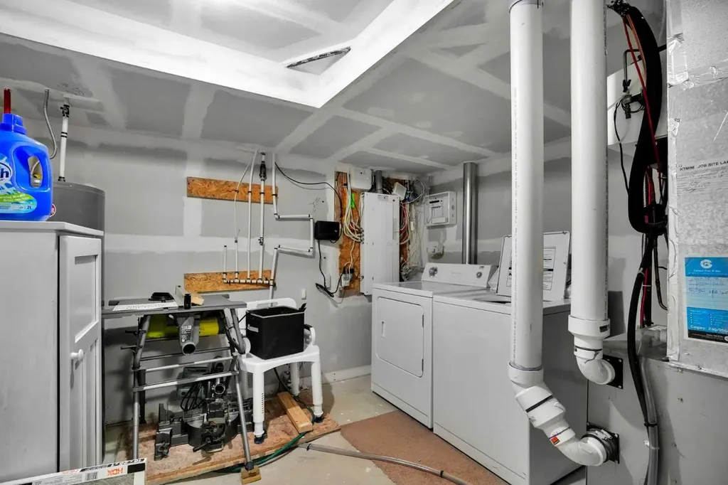 49 Sherwood Gate NW Calgary AB T3R0N9