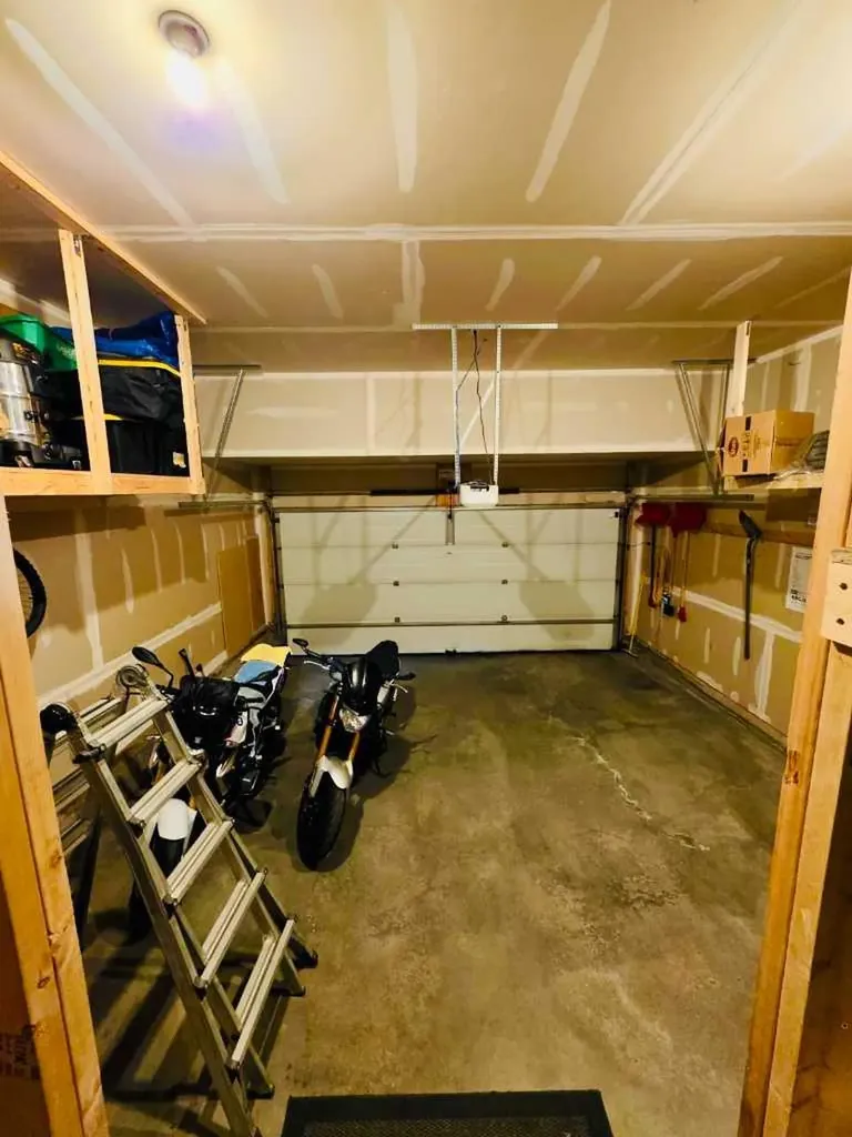 49 Sherwood Gate NW Calgary AB T3R0N9