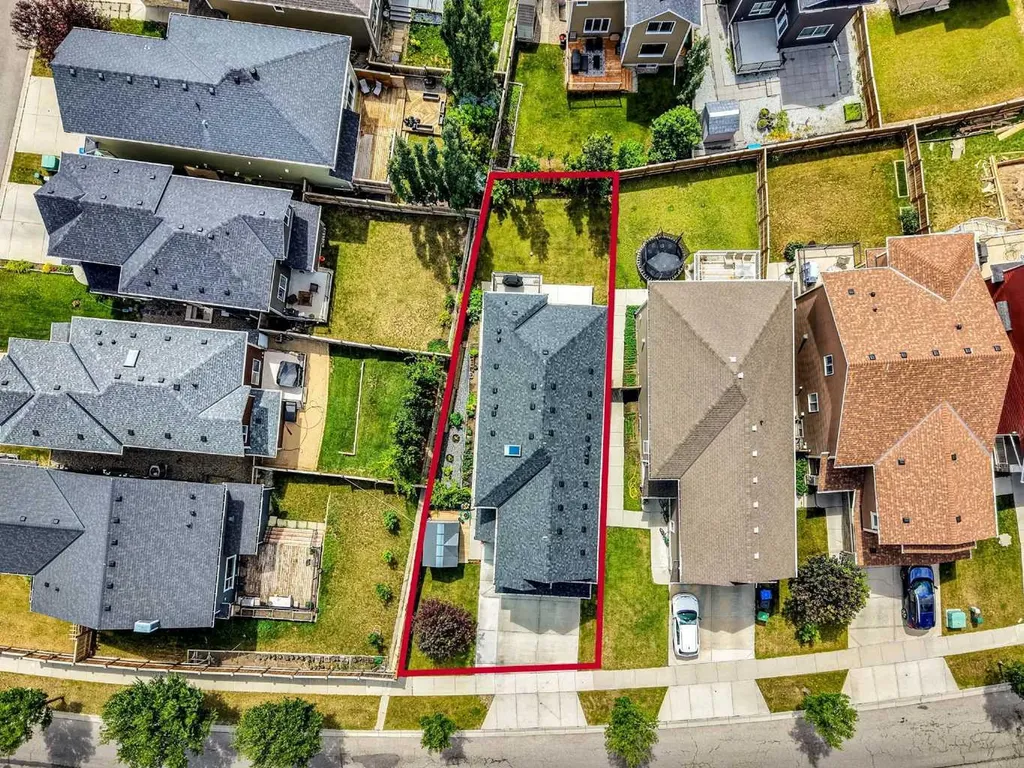 49 Sherwood Gate NW Calgary AB T3R0N9