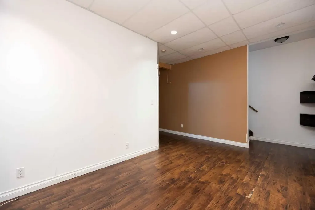 100 St. Laurent Way Fort Mcmurray AB T9K 2R4