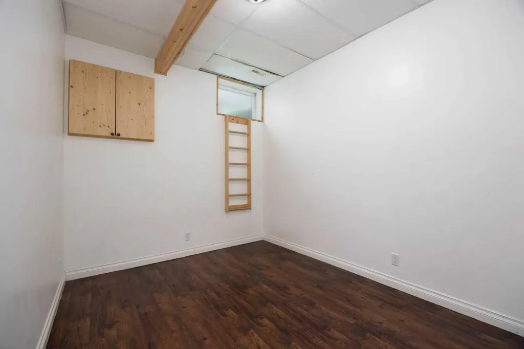 100 St. Laurent Way Fort Mcmurray AB T9K 2R4