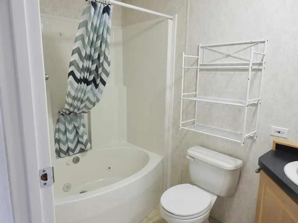 218 Oak Wood Drive NW Edmonton AB T6P 0A4