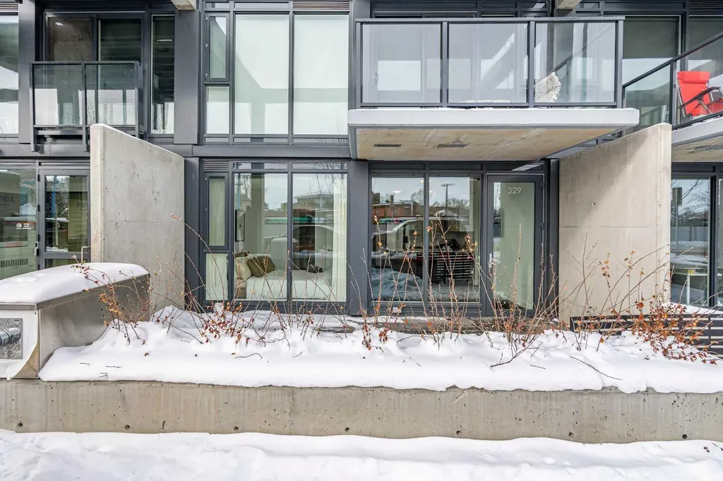329 9a Street NW Calgary AB T2N1T7