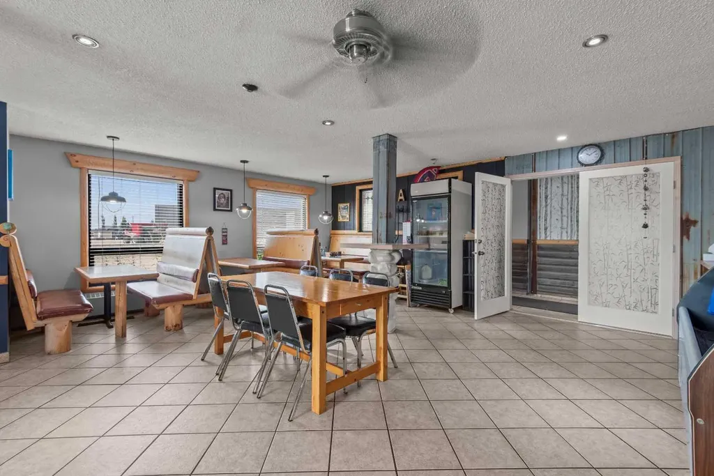 110 1 Avenue N Trochu AB T0M2C0