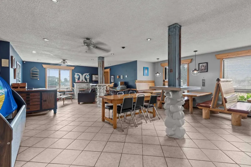 110 1 Avenue N Trochu AB T0M2C0