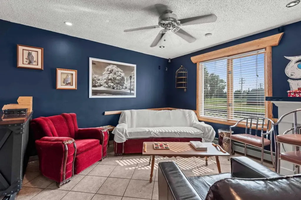 110 1 Avenue N Trochu AB T0M2C0