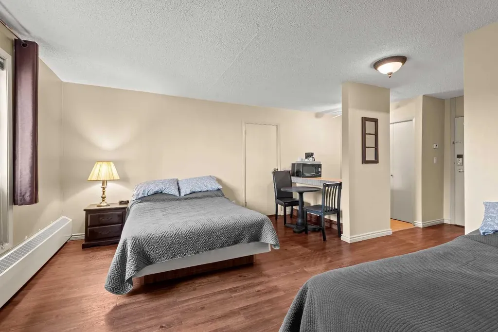 110 1 Avenue N Trochu AB T0M2C0