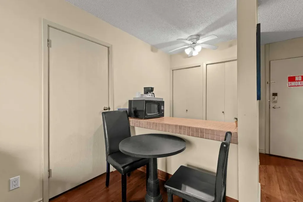 110 1 Avenue N Trochu AB T0M2C0
