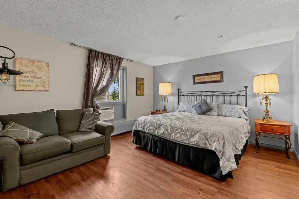 110 1 Avenue N Trochu AB T0M2C0
