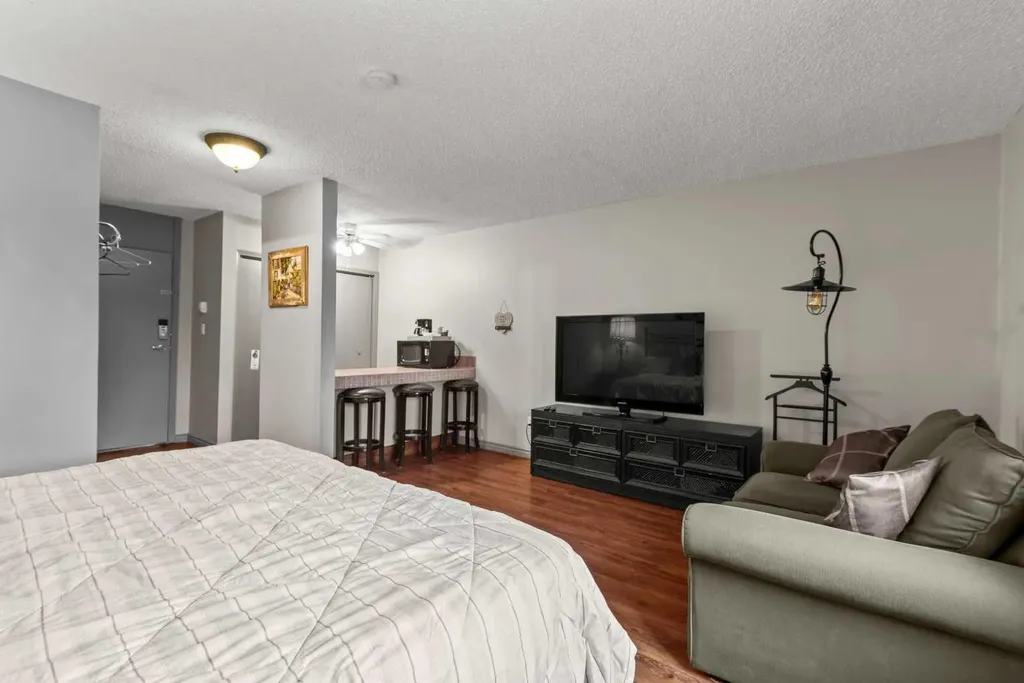 110 1 Avenue N Trochu AB T0M2C0