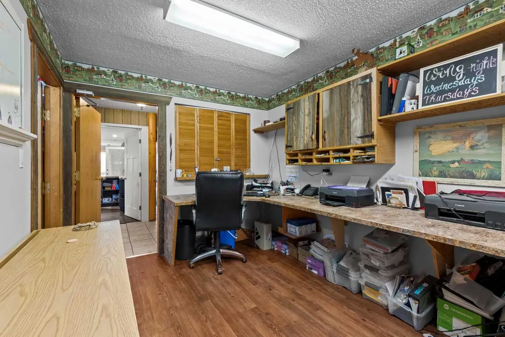 110 1 Avenue N Trochu AB T0M2C0